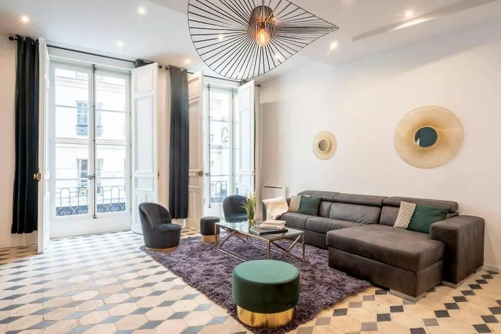 Gembnb Luxury Apartments - Residence Montmorency I Paris - Marais
